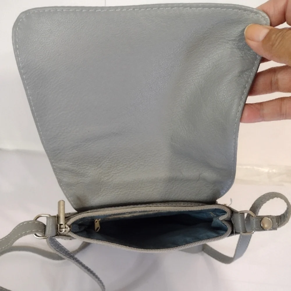 Elegant Vera Pelle Gray Crossbody Bag Italian Leather.